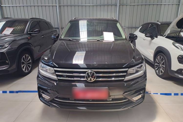 Volkswagen Tiguan L 2021 — 2