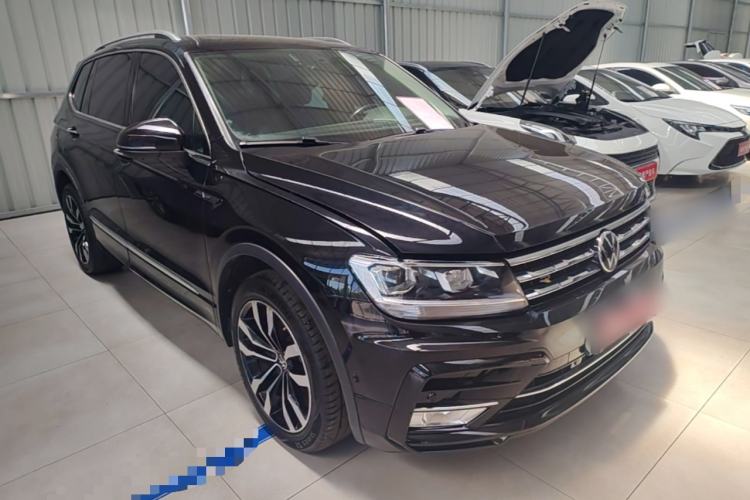 Volkswagen Tiguan L 2021 — 3