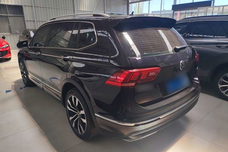 Volkswagen Tiguan L 2021 — 4