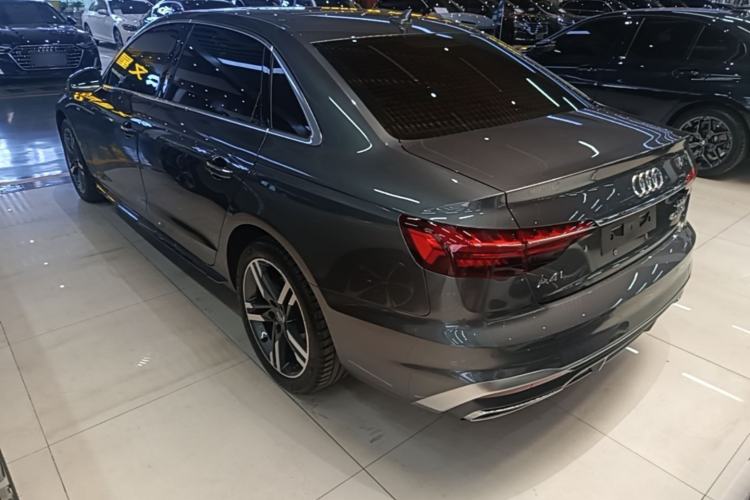 Audi A4 2020 — 4