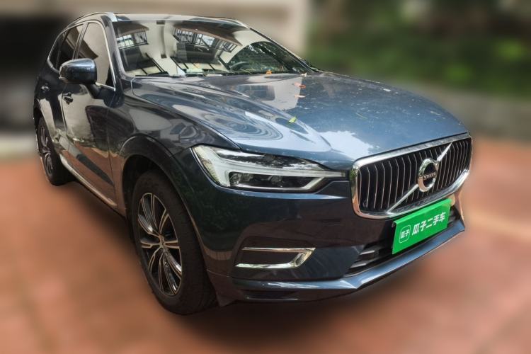Volvo XC60 2021 — 3