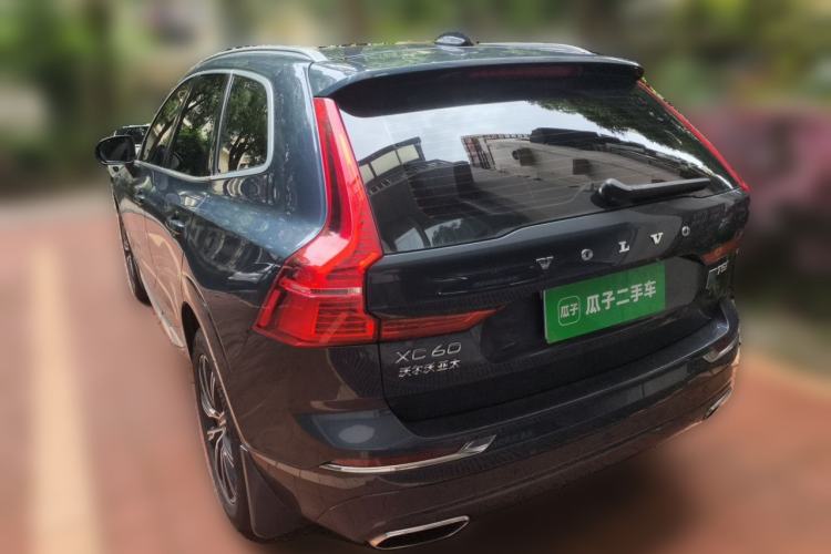 Volvo XC60 2021 — 4