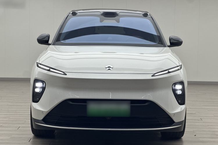 NIO ES8 2024 — 2