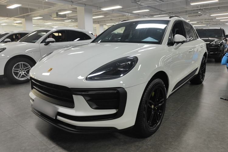 Porsche Macan 2022 — фото 1