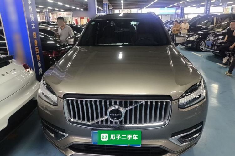 Volvo XC90 2021 — 2