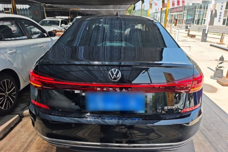Volkswagen Passat 2023 — 5