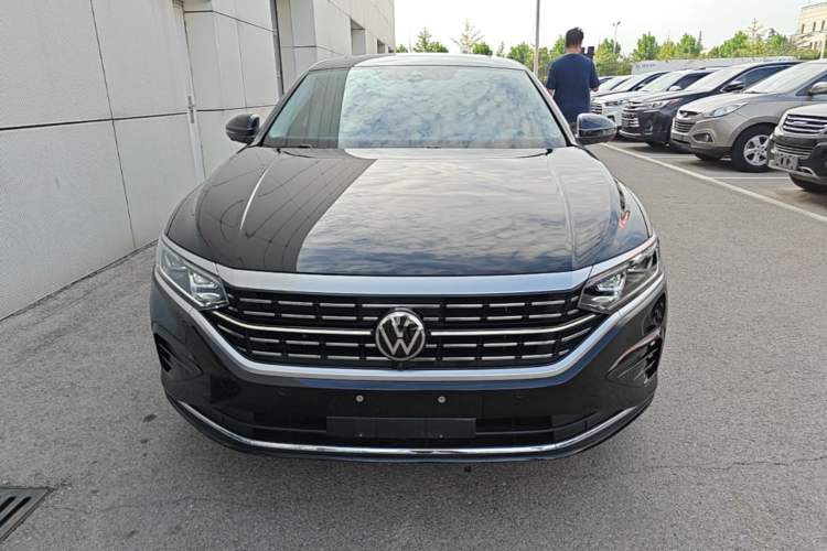 Volkswagen Passat 2025 — фото 2