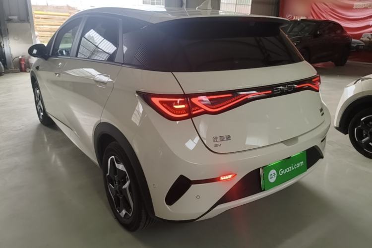 BYD Dolphin 2025 — 4