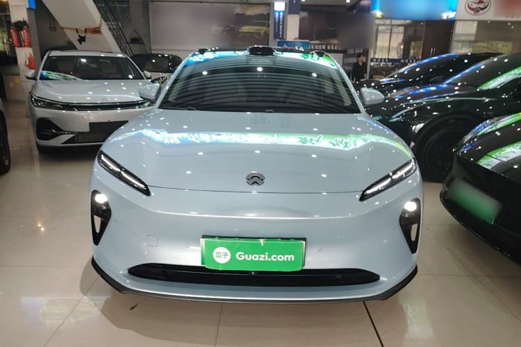 NIO ET5 2022 — 2