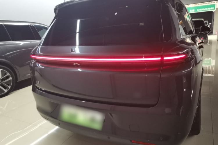 Li Auto L8 2024 — 5