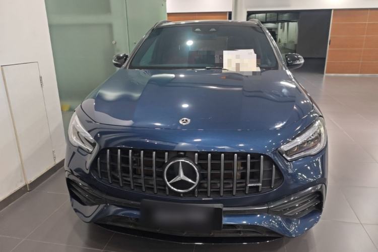 Mercedes-Benz AMG GLA 35 2021 — 2