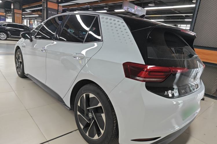 Volkswagen ID.3 2023 — 4