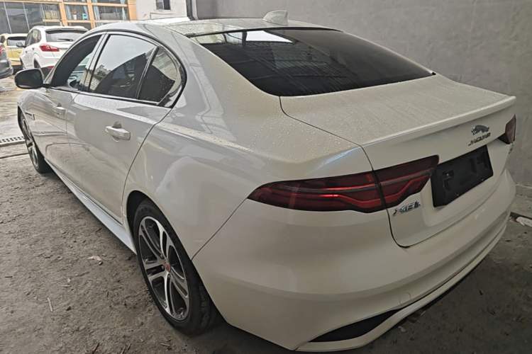 Jaguar XEL 2022 — 4
