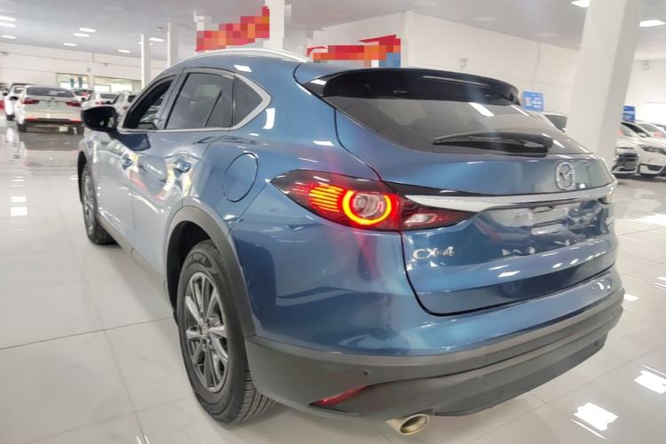 Mazda CX-4 2021 — 4
