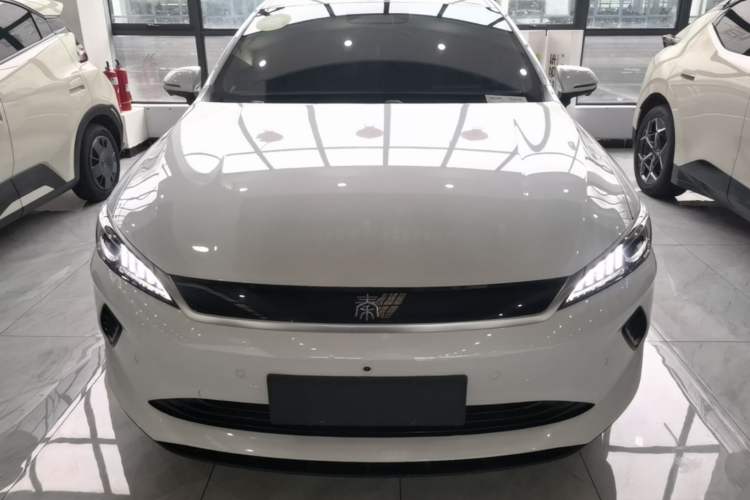 BYD Qin PLUS 2025 — фото 2