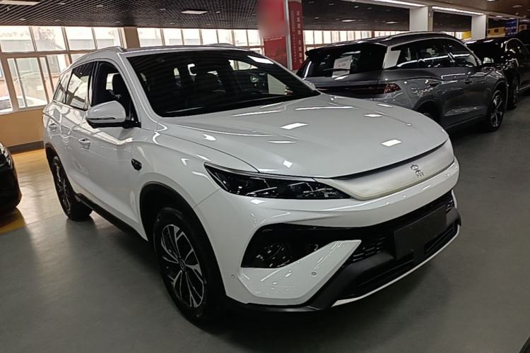 BYD Song Pro 2026 — фото 3