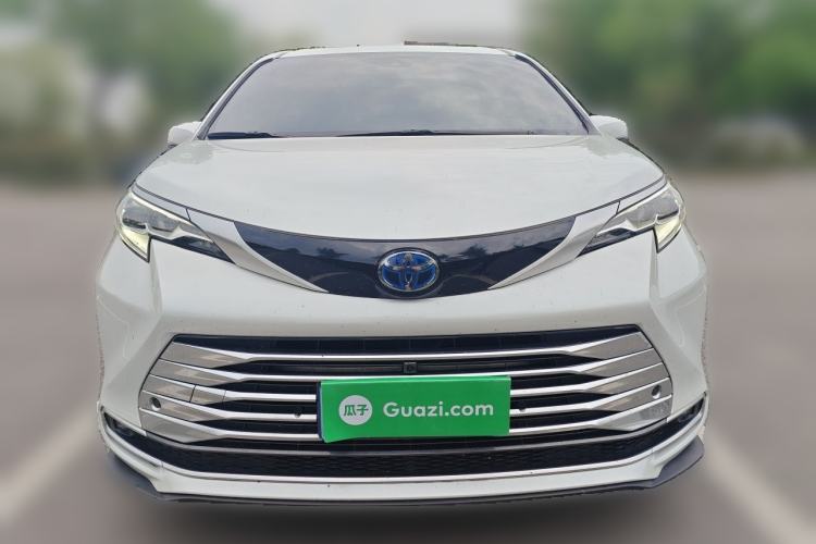 Toyota Sienna 2021 — 2