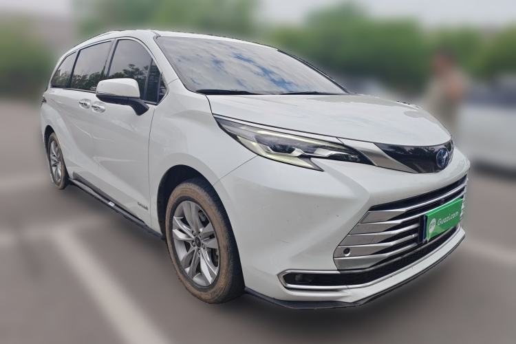 Toyota Sienna 2021 — 3