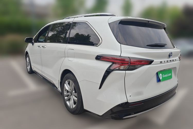 Toyota Sienna 2021 — 4