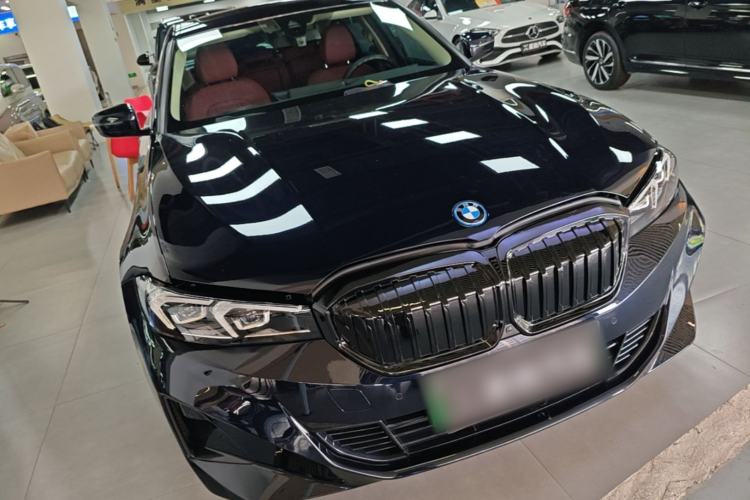 BMW i3 2022 — 3