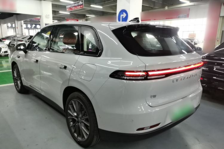 Leapmotor C10 2026 — 4