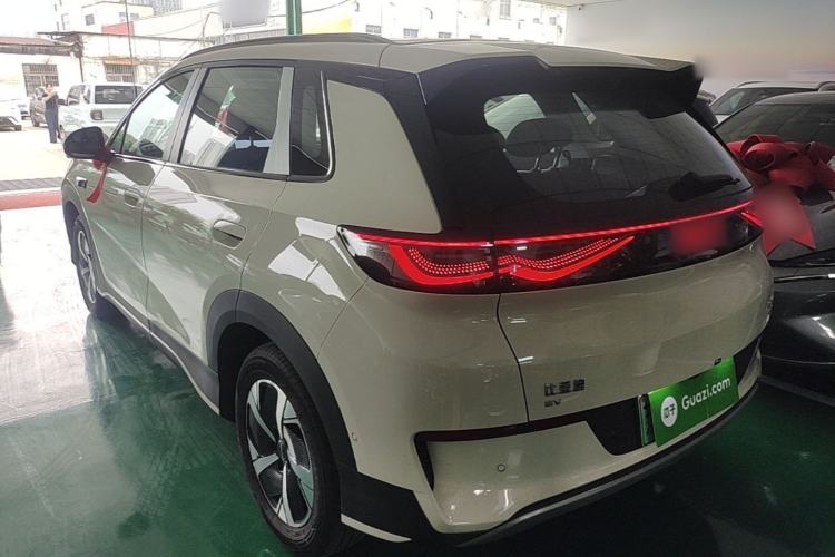 BYD Sealion 05 EV 2025 — 4