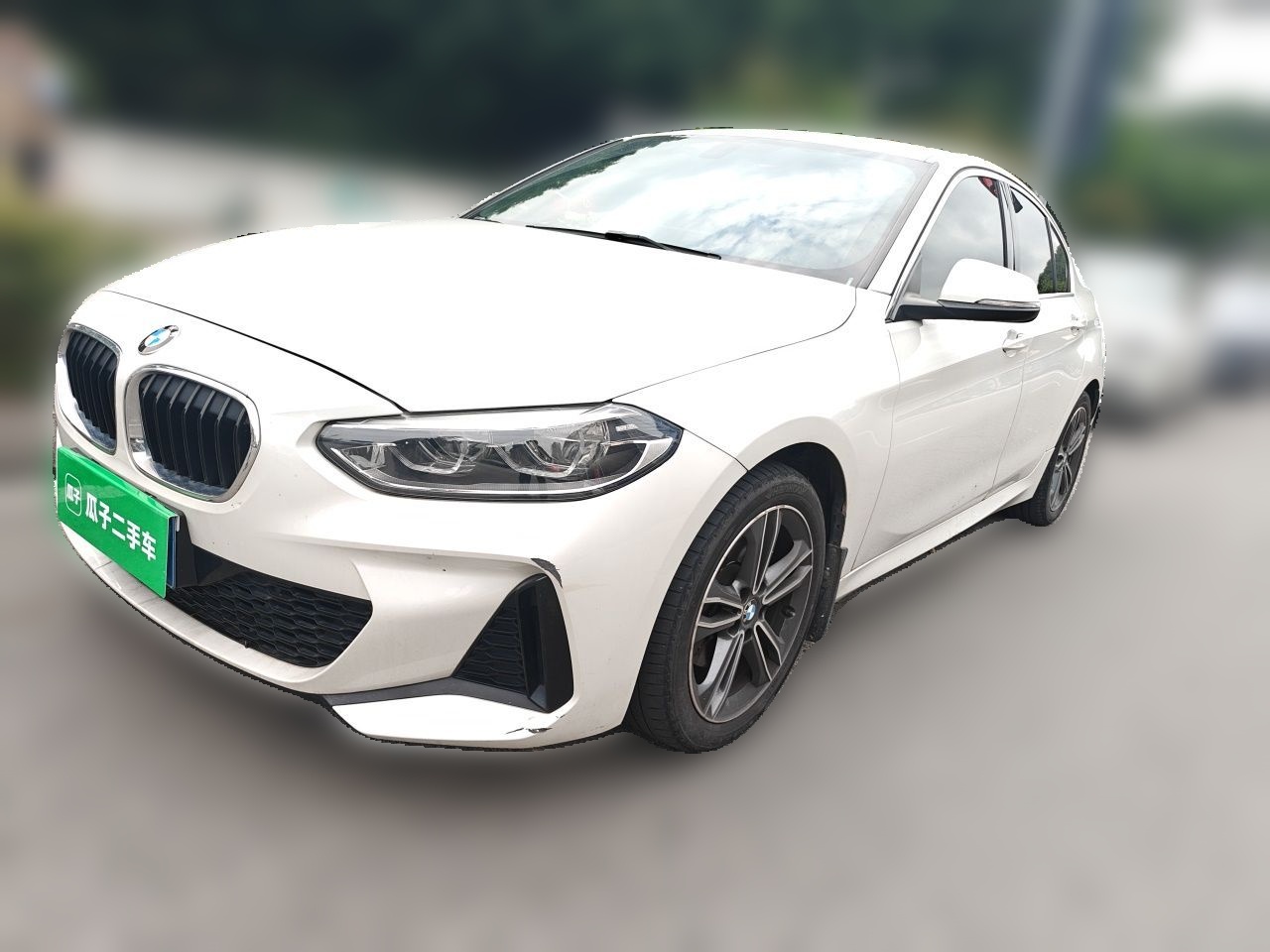 BMW 120i 2021 — фото 1