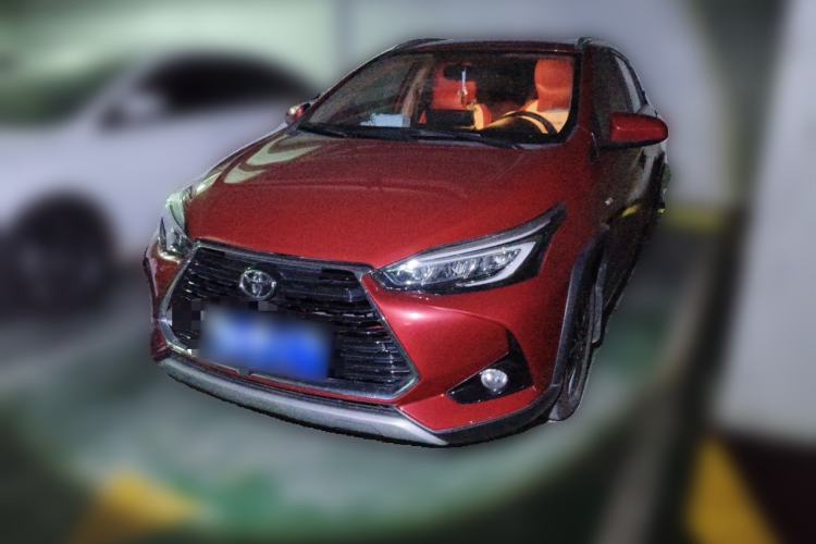 Toyota YARiS L 2022 — фото 1