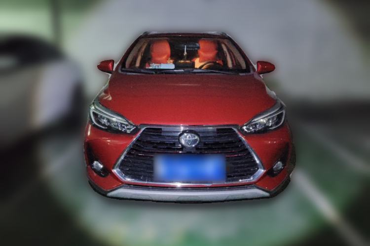 Toyota YARiS L 2022 — фото 2