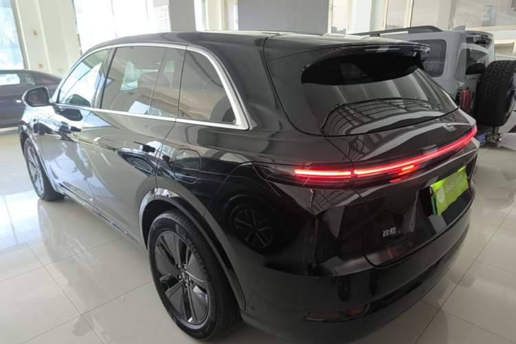 Li Auto L7 2024 — 4