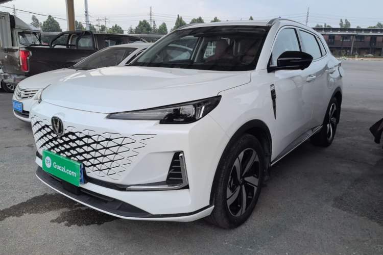 ChangAn CS55 Plus 2024 — фото 1