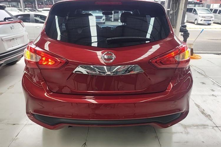 Nissan Tiida 2024 — 5