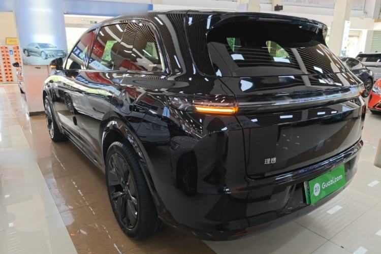 Li Auto L7 2023 — 4