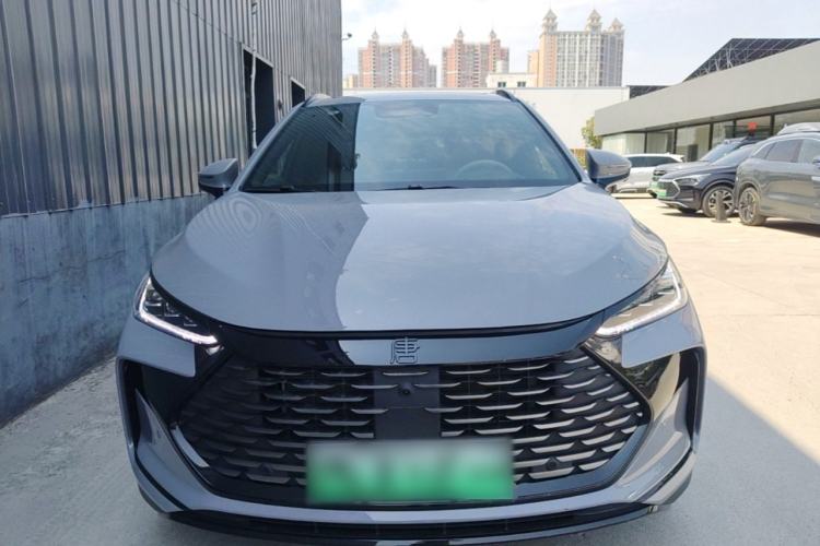 BYD Tang 2025 — 2