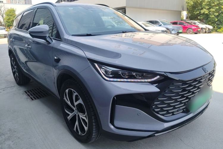 BYD Tang 2025 — 3