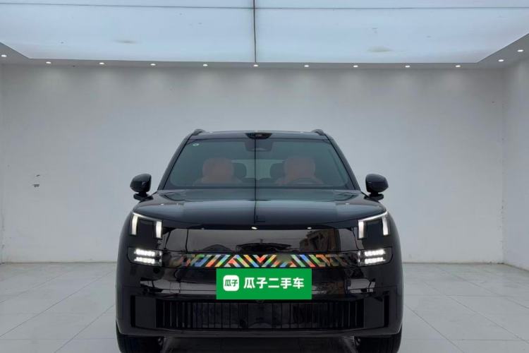 Lynk & Co 900 2025 — 2