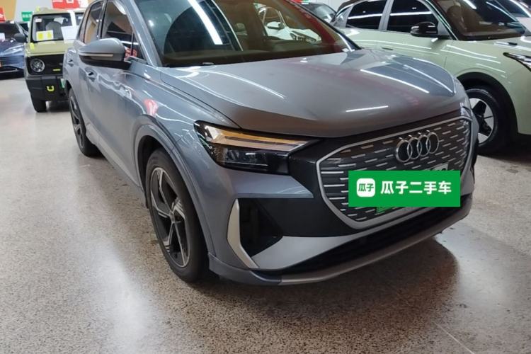 Audi Q4 e-tron 2024 — 3