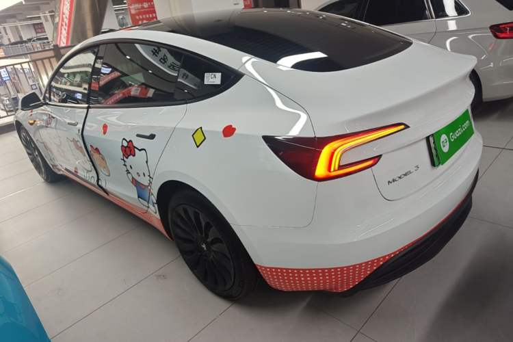 Tesla Model 3 2023 — 4