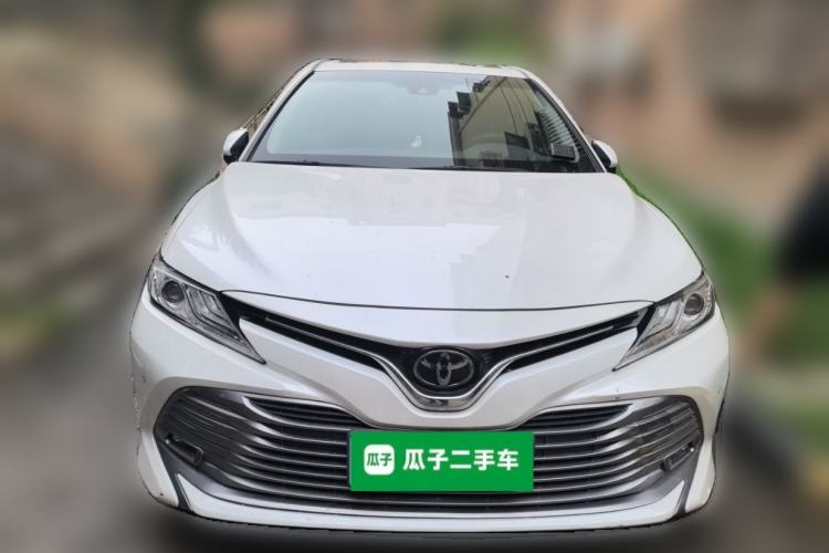 Toyota Camry 2019 — 2