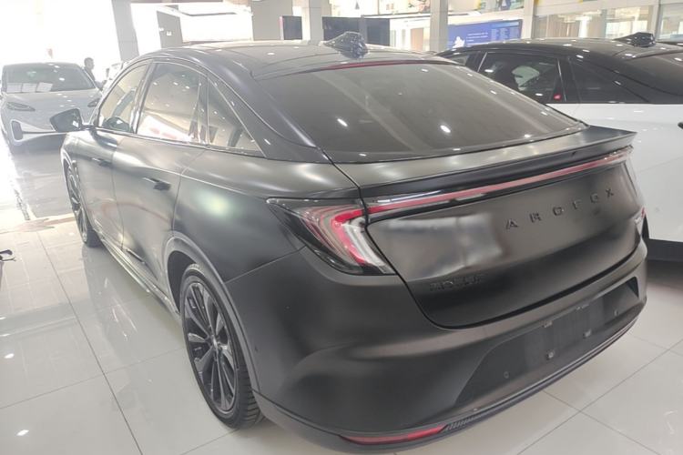 Arcfox Alpha S 2022 — 4