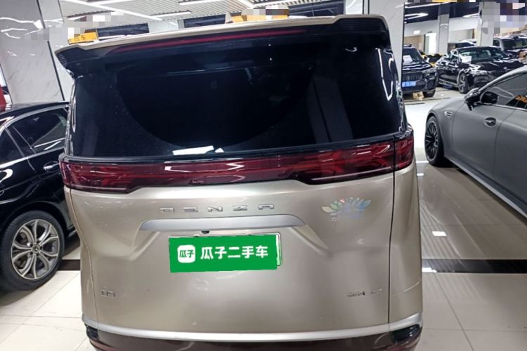 Denza D9 2022 — 5
