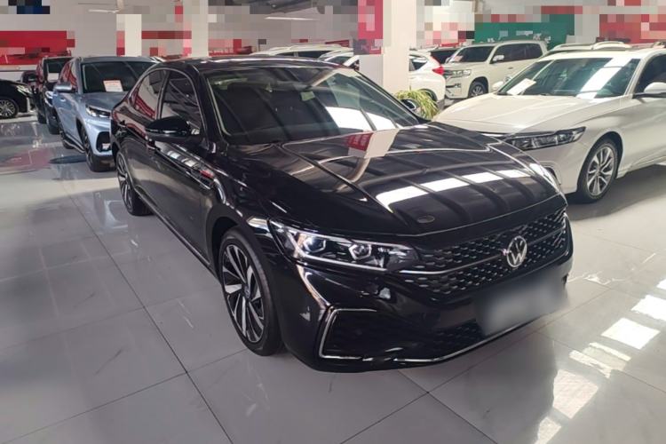 Volkswagen Passat 2022 — 3