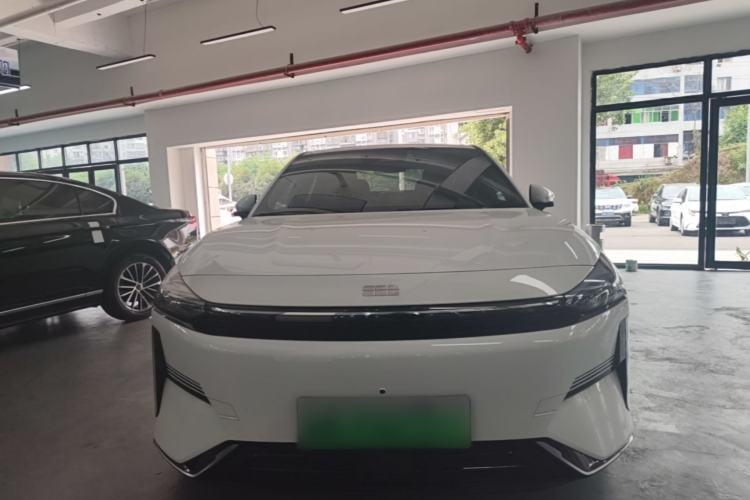Geely Galaxy L6 2024 — 2