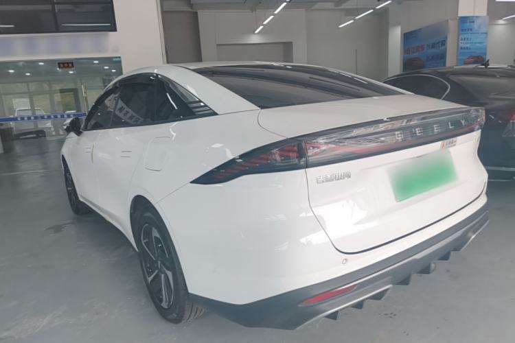 Geely Galaxy L6 2024 — 4
