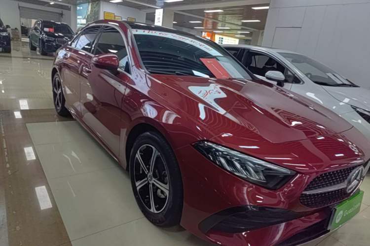 Mercedes-Benz A 200 L 2023 — 3