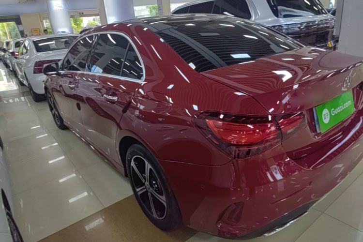 Mercedes-Benz A 200 L 2023 — 4