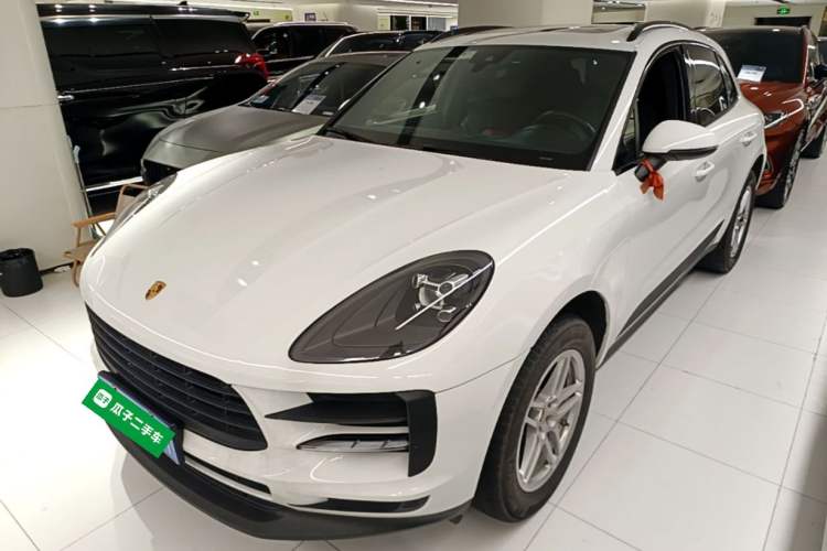 Porsche Macan 2021 — фото 1