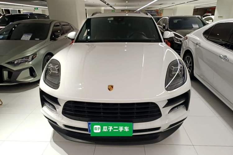 Porsche Macan 2021 — фото 2