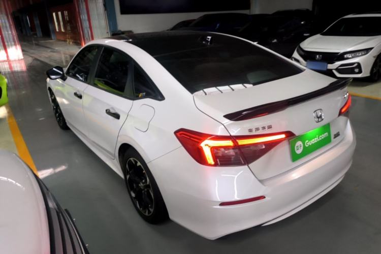 Honda Civic 2022 — 4