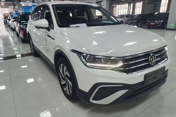 Volkswagen Tiguan L 2022 — фото 3